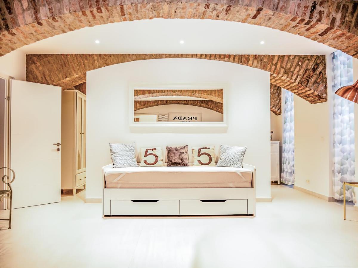 Wohnen Im Herzen Von Wien Budget Apartment Ngoại thất bức ảnh